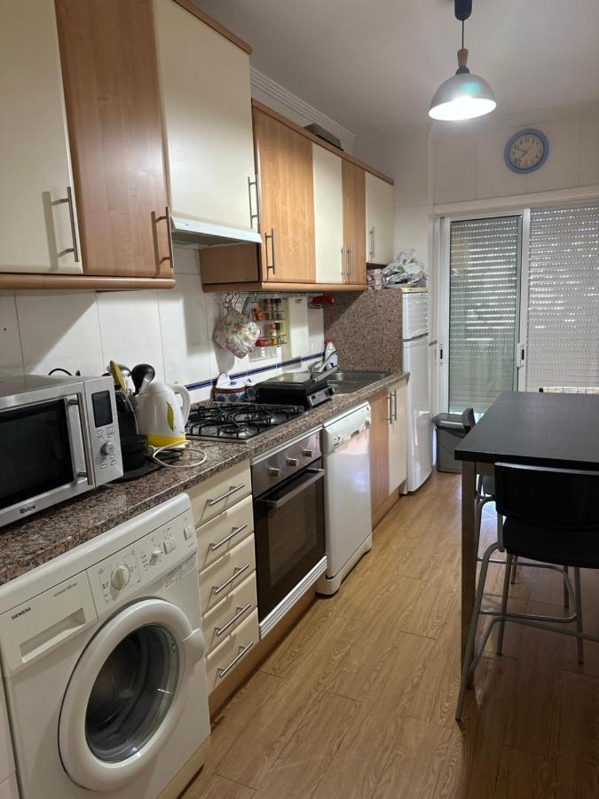 Bellavista Modern Comfort, 3 Balcony, Family Apartment With Wi-Fi อัลบูเฟรา ภายนอก รูปภาพ
